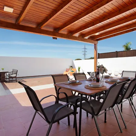 Zoe Holiday home
