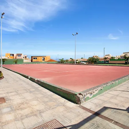 Zoe Semesterbostad *